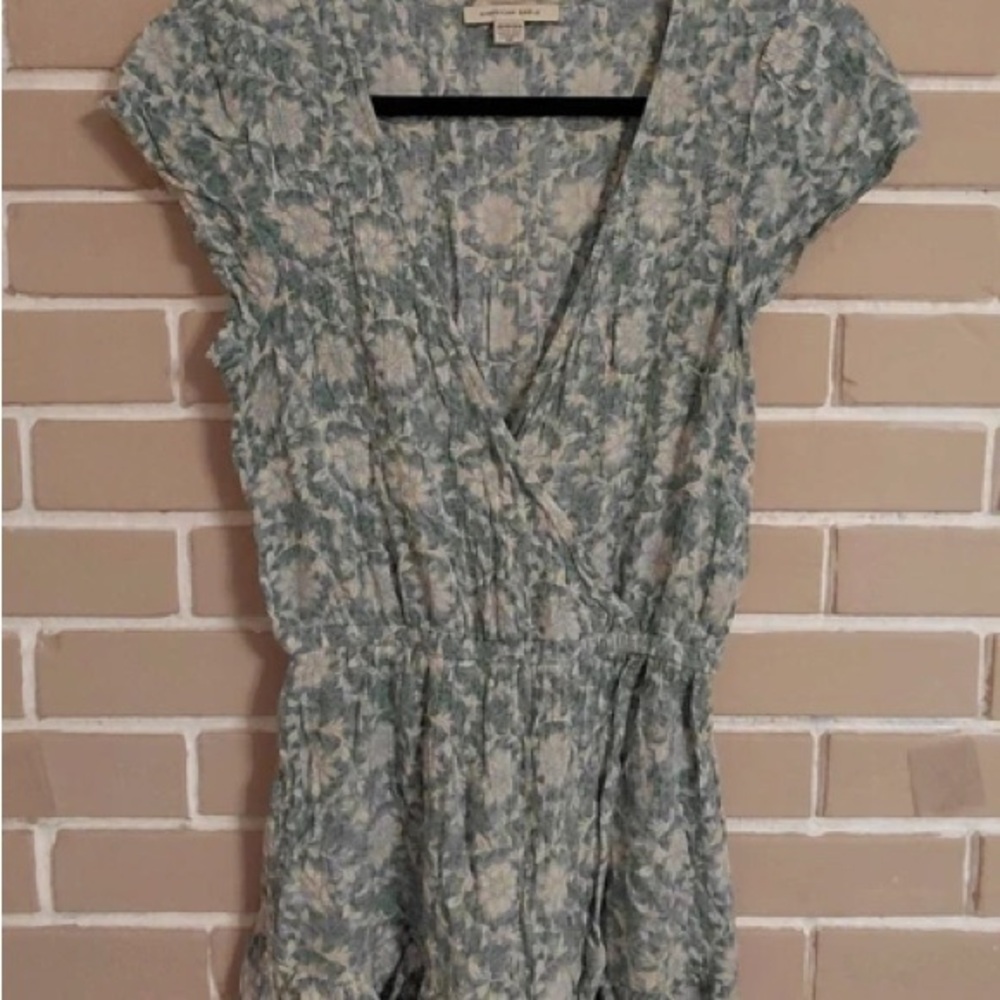 American Eagle Outfitters Light Green Floral Surplice Tunic